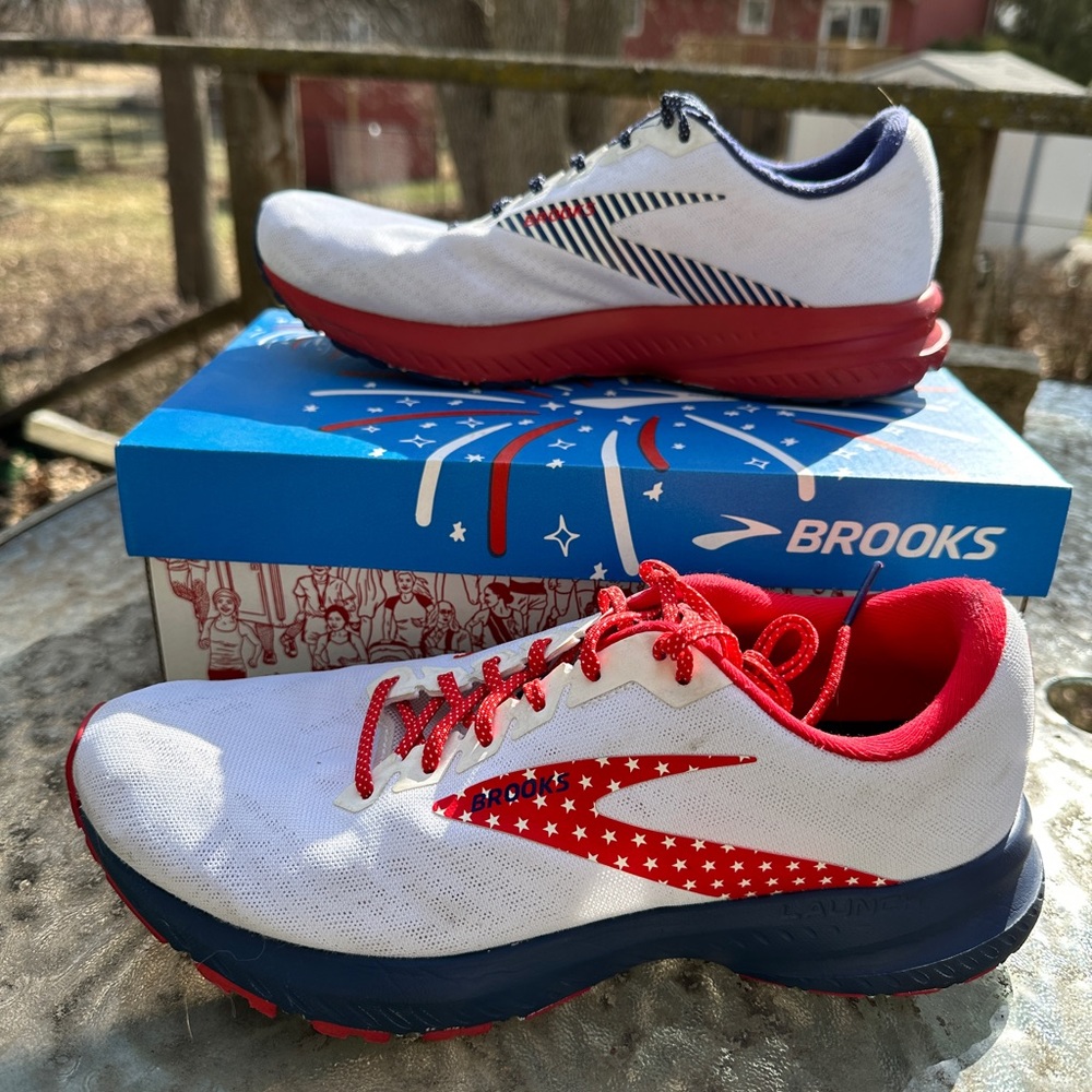 Brooks Launch 7. Womens’s 10 D (wide) USA. Shoe